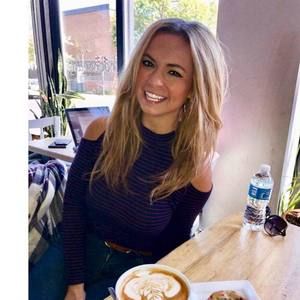 Meet your Posher, Nicole